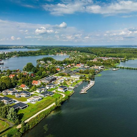 Hangar 19 Luxusbungalow Am See H8 シュヴェリーン エクステリア 写真